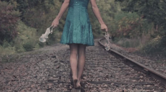 Τώρα ή μετά;