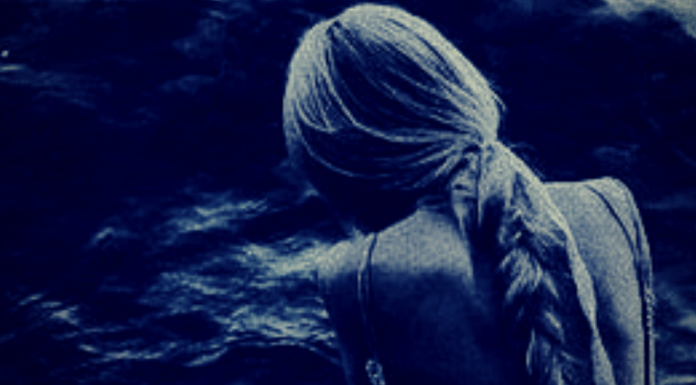 Η αγάπη ξεμακραίνει