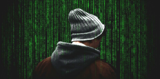 Τόσο κοντά και τόσο μακριά