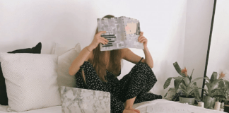 Μόνοι στο σπίτι