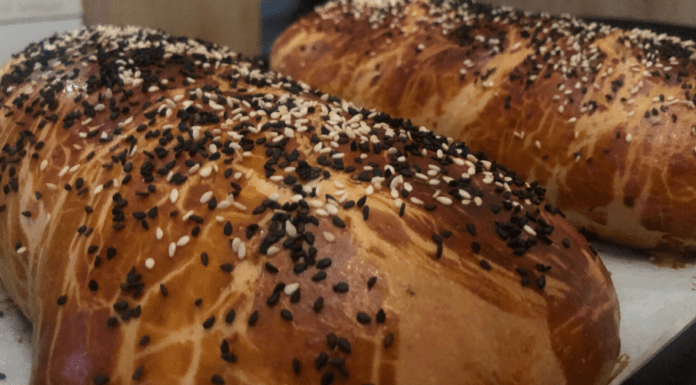 Τσουρέκι Πολίτικο