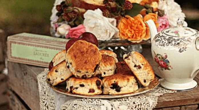 Τα παξιμαδάκια Ζακύνθου, τα πασουμάκια του Αγίου Διονυσίου και η συνταγή της θείας Μαριάνθης