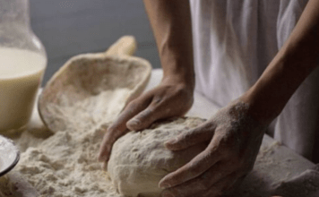 Η Μαρίνα, ο φάντης, το ρετσινόλαδο κι ένα καρβέλι ψωμί