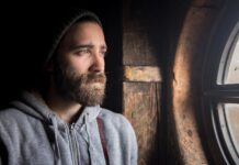 Ταμπέλα ”εθισμός”, σε ποιο χιλιόμετρο ακριβώς;