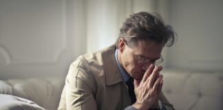 Αποδοχή ή ”θάνατος”;